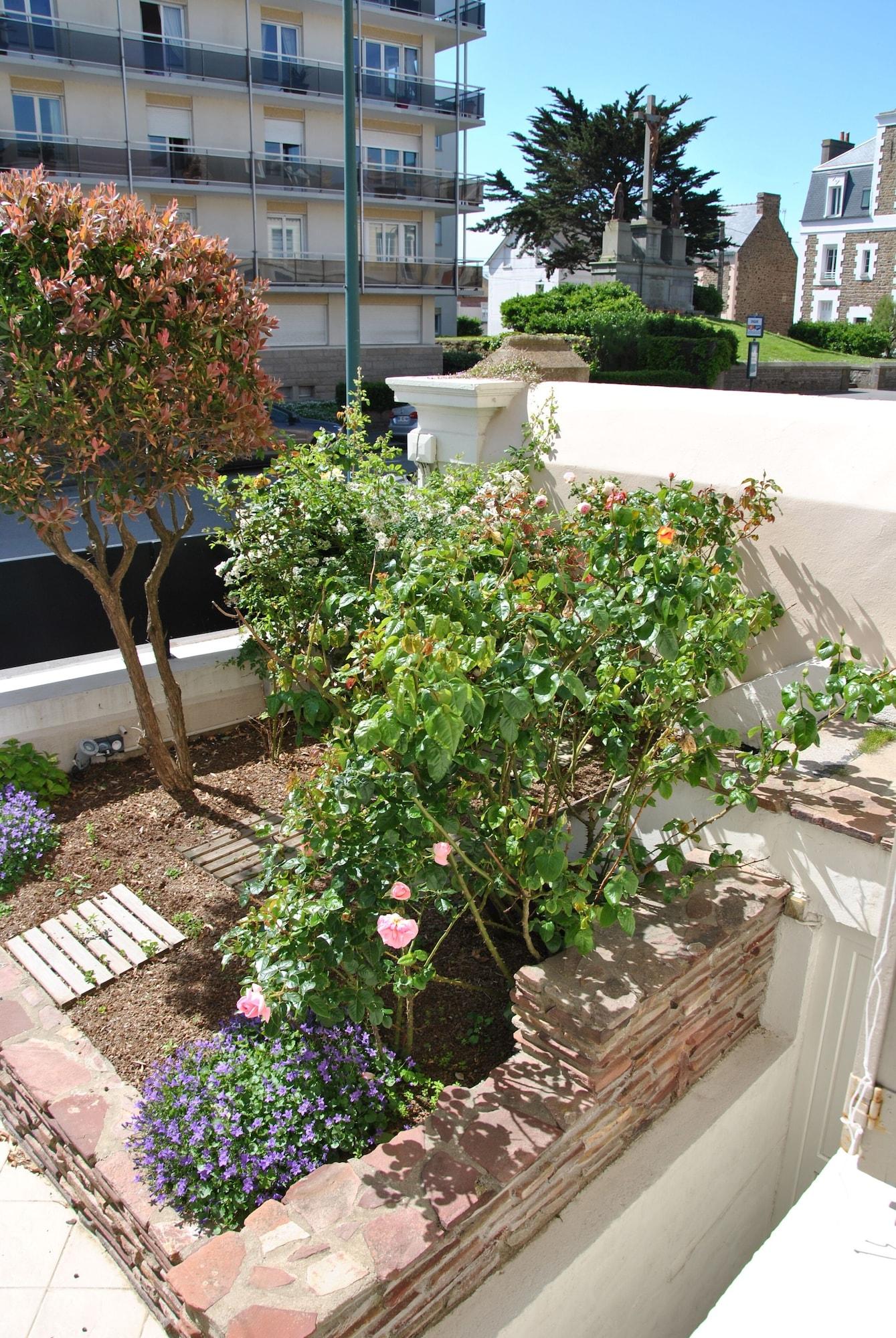 Le Beaufort Hotel 3*