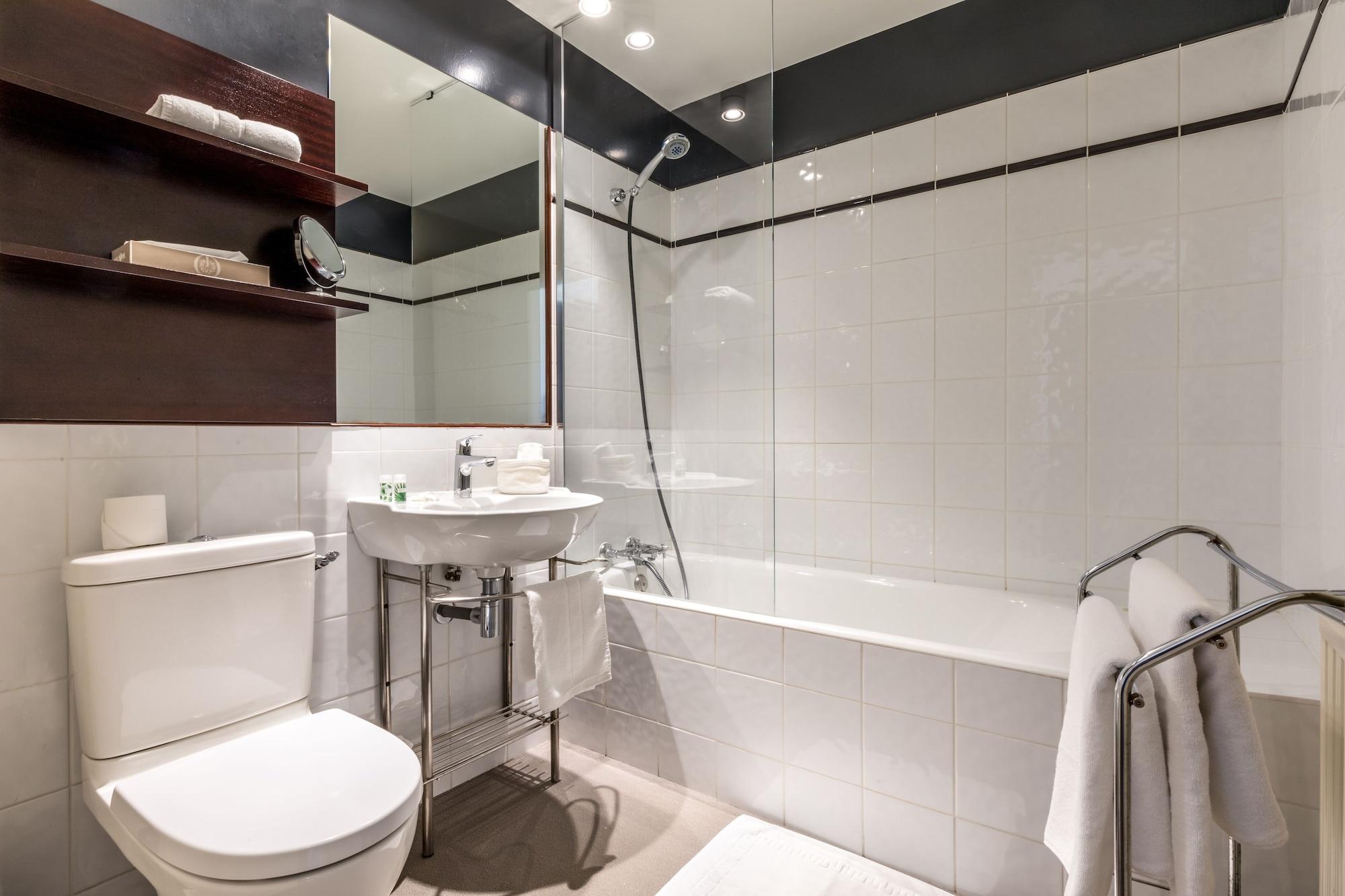 Le Beaufort Hotel 3*